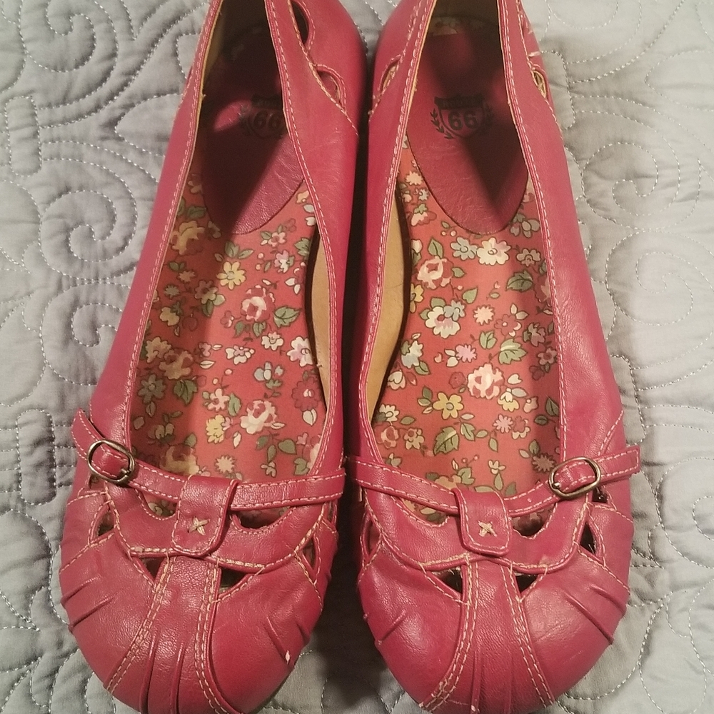 Lipstick red flats 8w route 66 shoes
